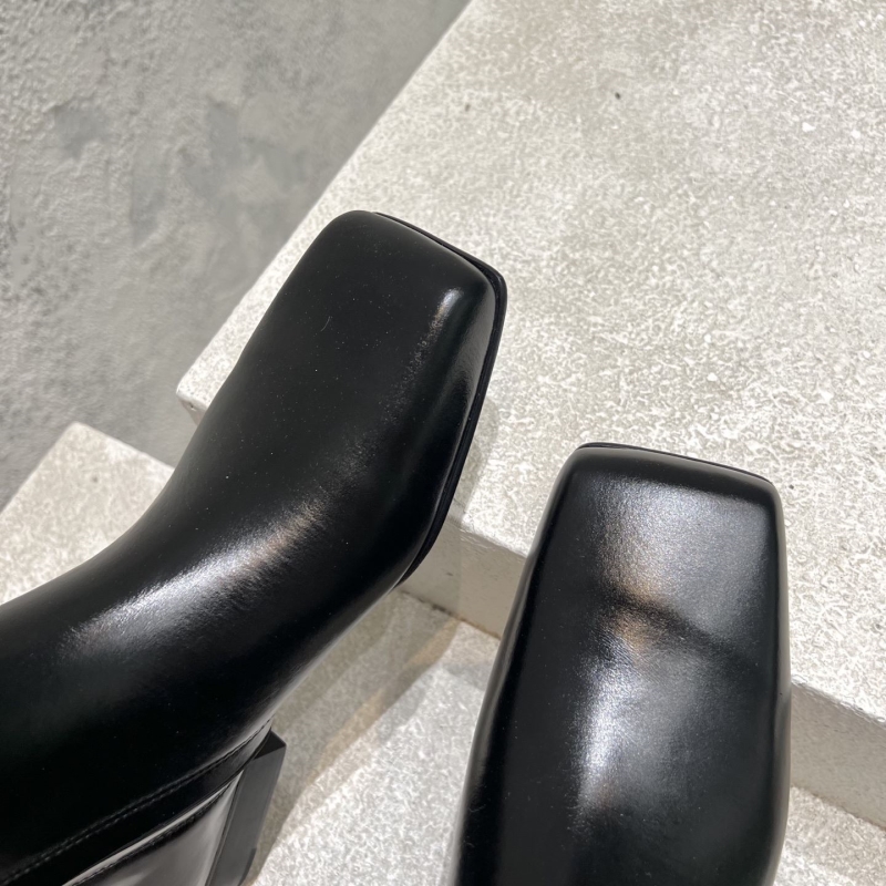 b0tt*ga Ven*ta boots